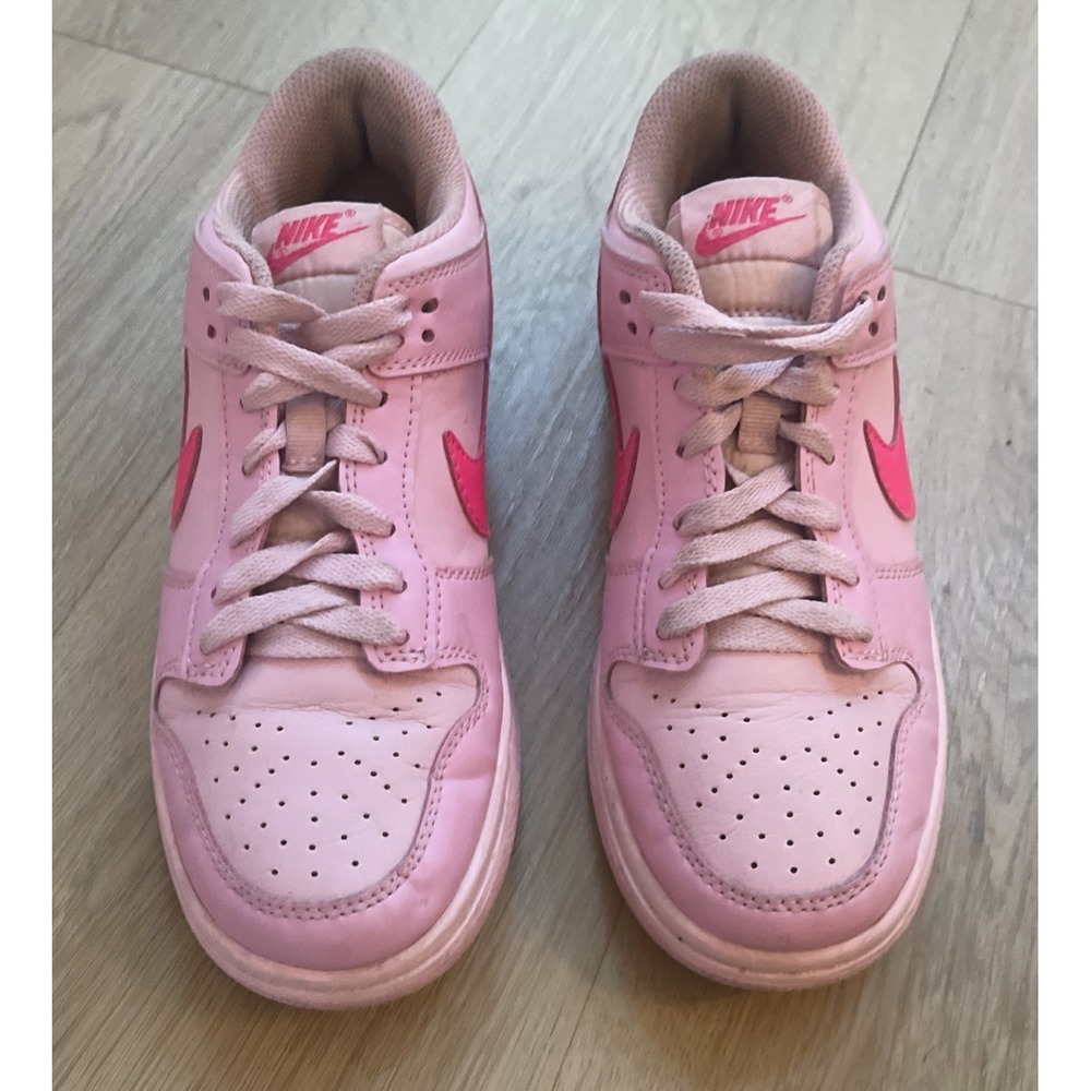 Nike Dunk Low Triple Pink‎ Shoes Size 7 Women's DH9765 600 Barbie Pink Dunk